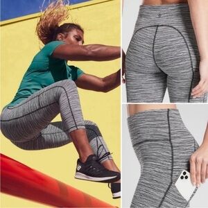 Athleta Ultimate Capri, black white stripe, small